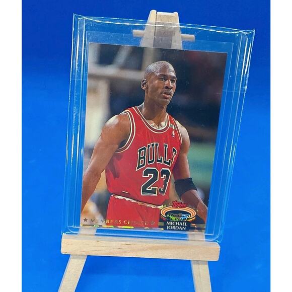 1992-93 Topps Stadium Club - Members Choice Michael Jordan #210 - Picture 1 of 5